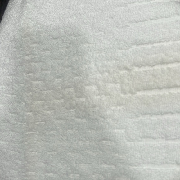 DKNY- Bath towel - Picture 8 of 9